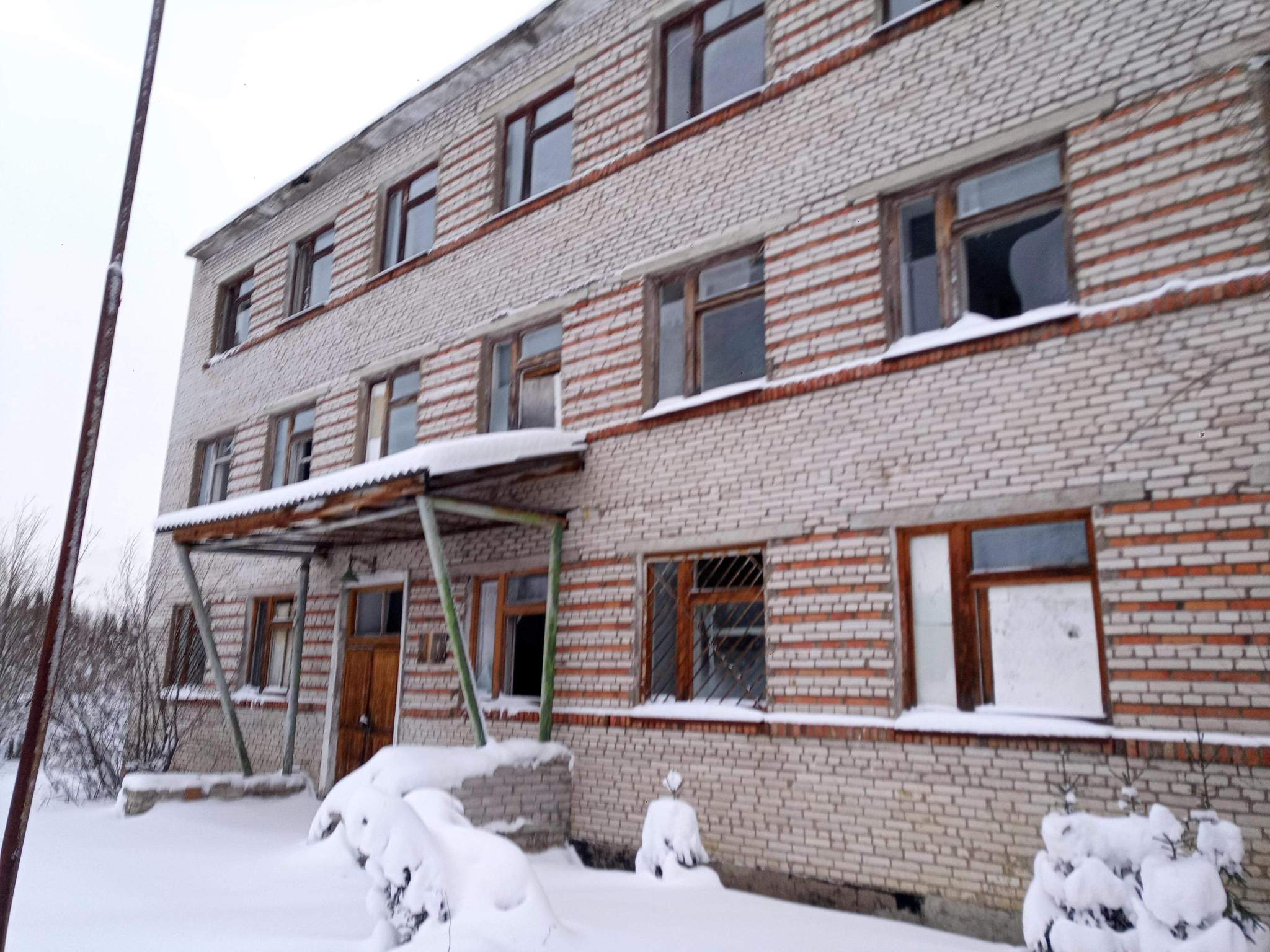 Продам торговое помещение 1123.3 м.кв.