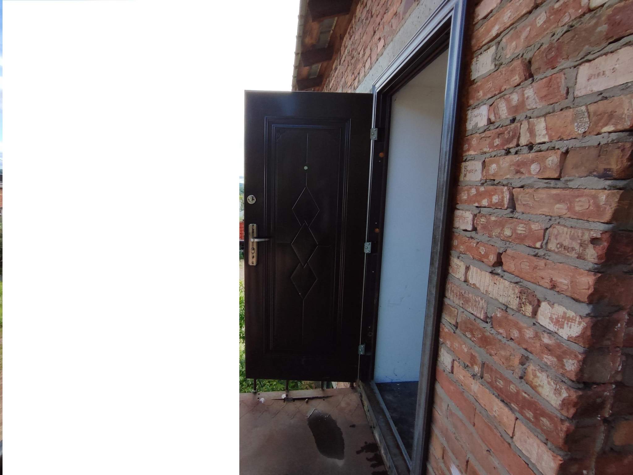 Продам торговое помещение 1864 м.кв.