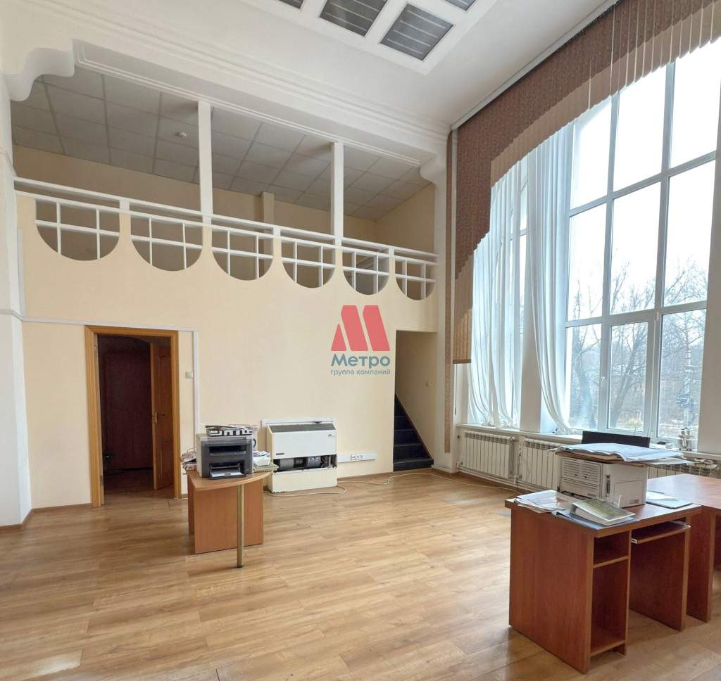 Сдам в аренду офис 220 м.кв.