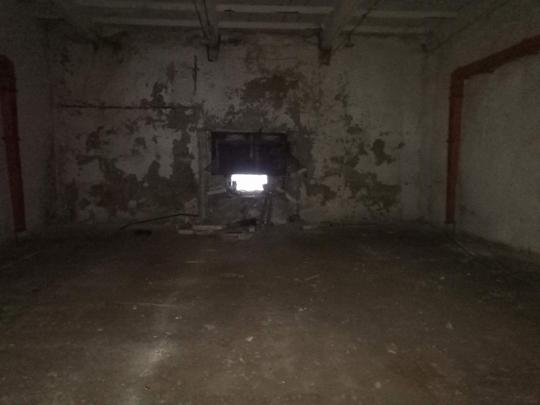 Продам торговое помещение 734.6 м.кв.