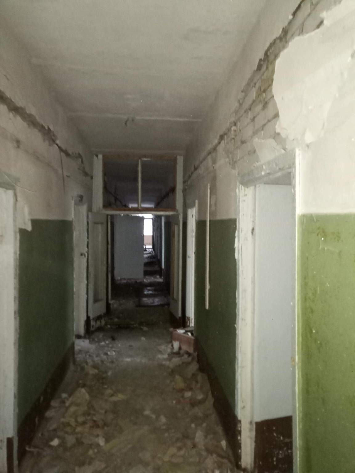 Продам торговое помещение 1123.3 м.кв.