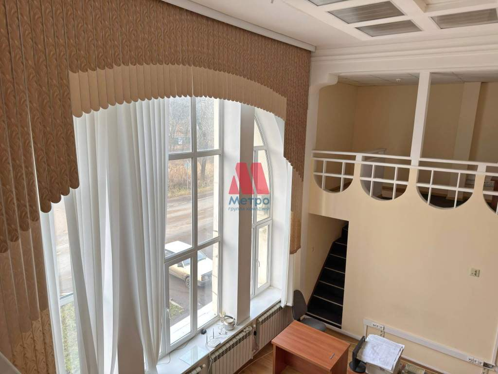 Сдам в аренду офис 220 м.кв.