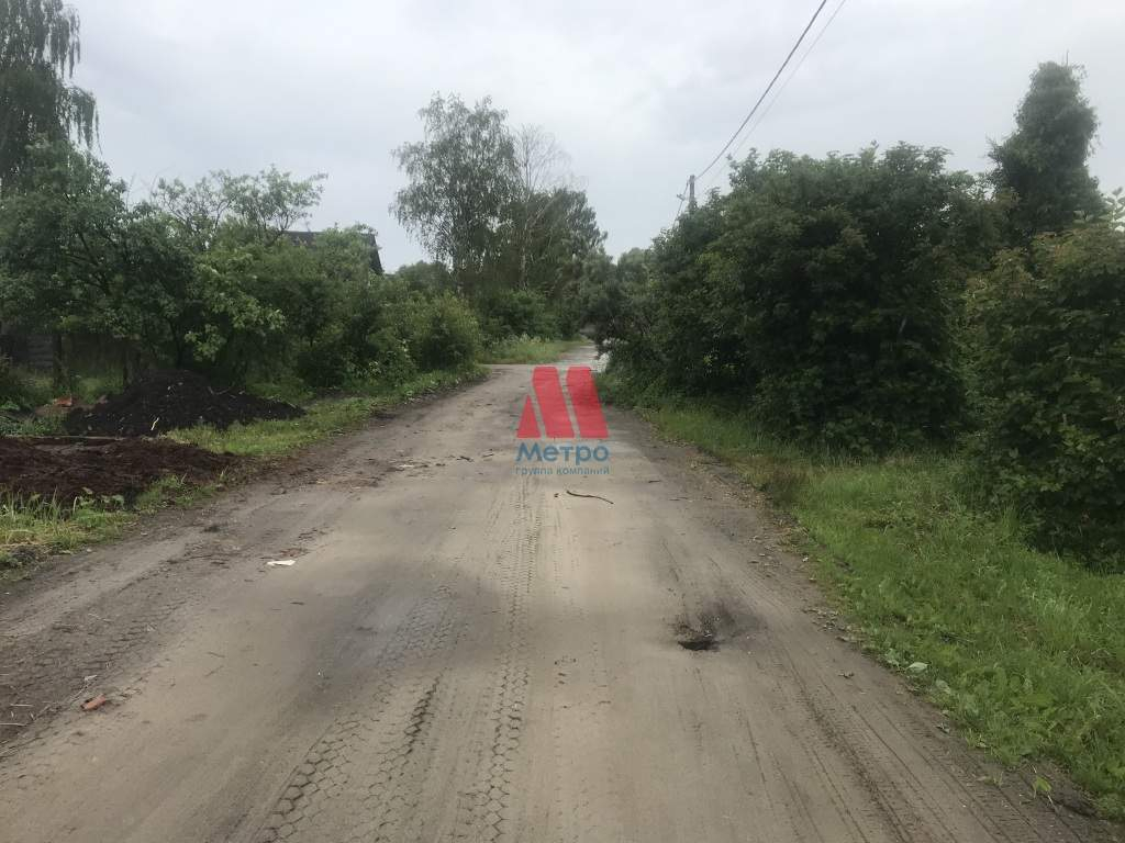 Продам земельный участок 2000 м.кв.