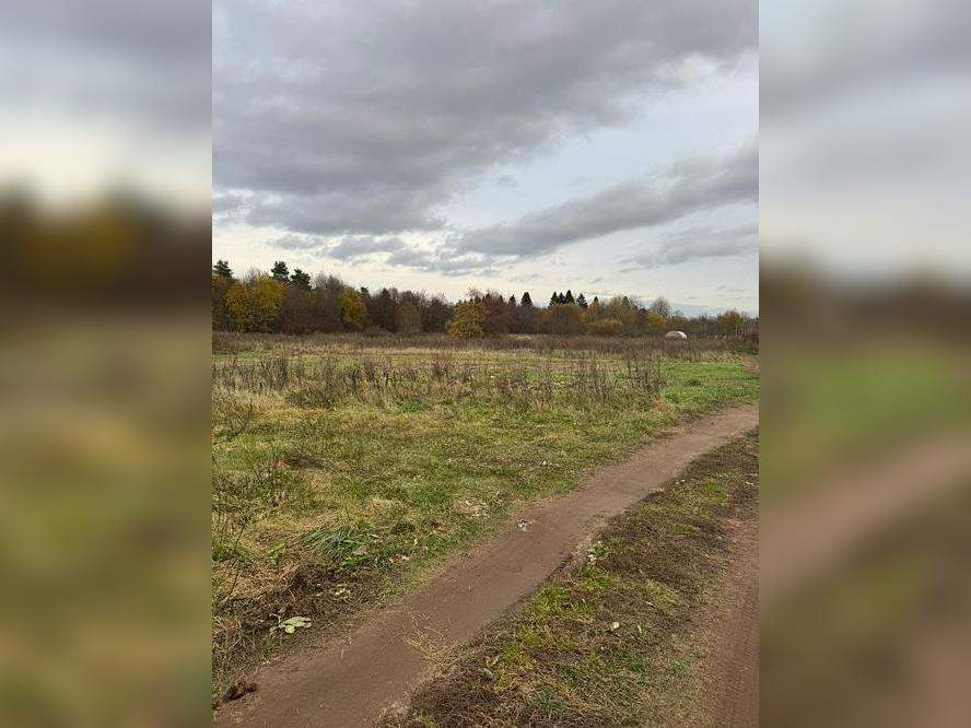 Продам земельный участок 600 м.кв.