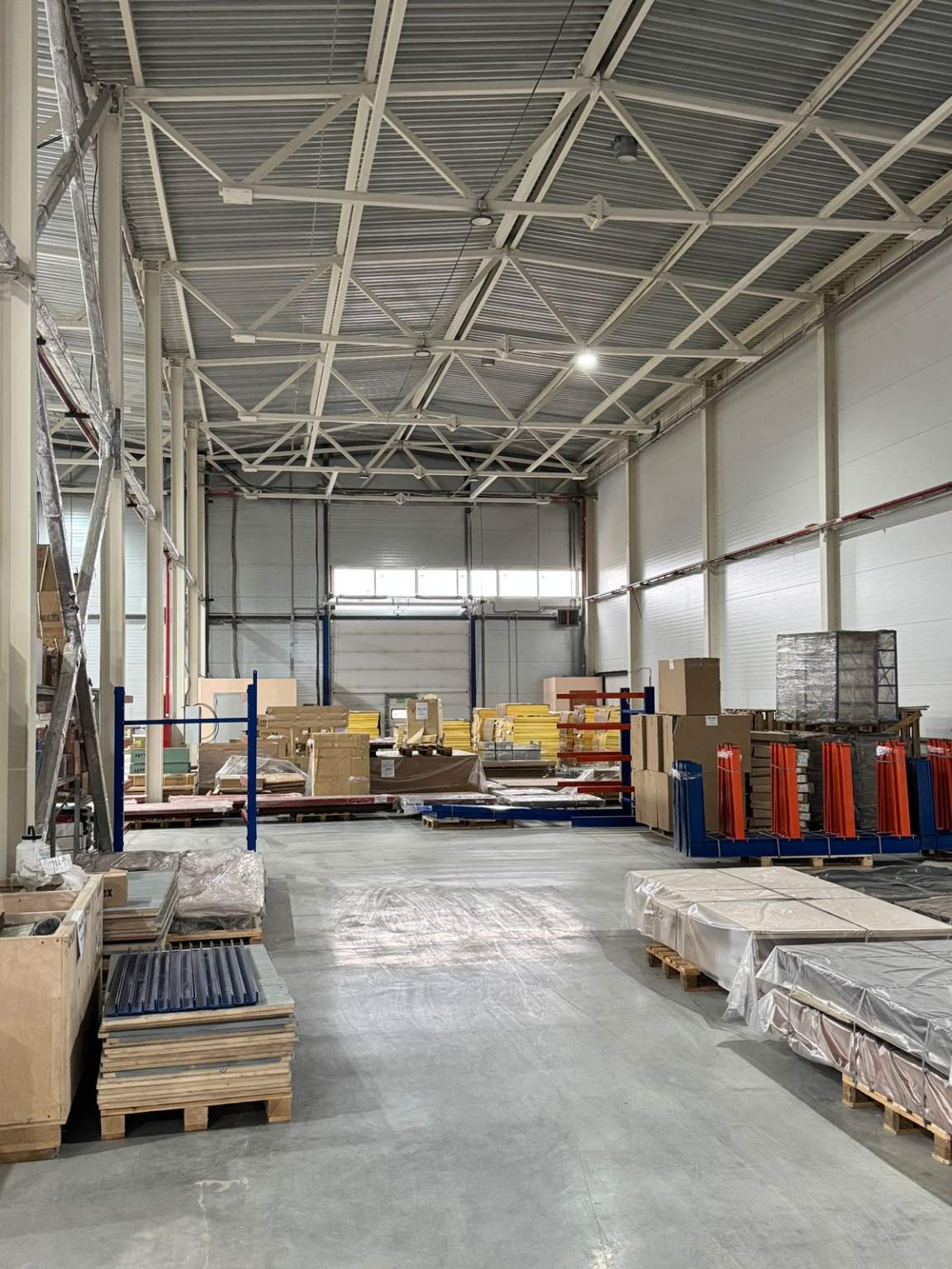 Сдам в аренду склад 250.5 м.кв.