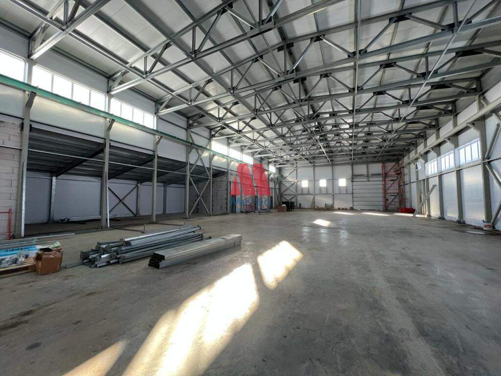 Сдам в аренду склад 1180 м.кв.