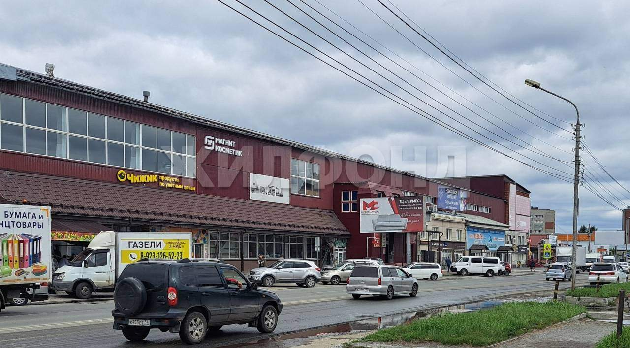 Продам магазин 1529 м.кв.