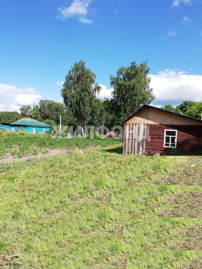 Продам земельный участок 1000 м.кв.