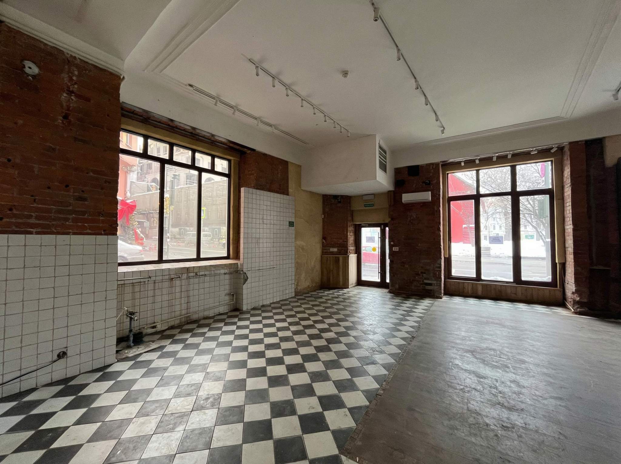 Сдам в аренду офис 165.6 м.кв.