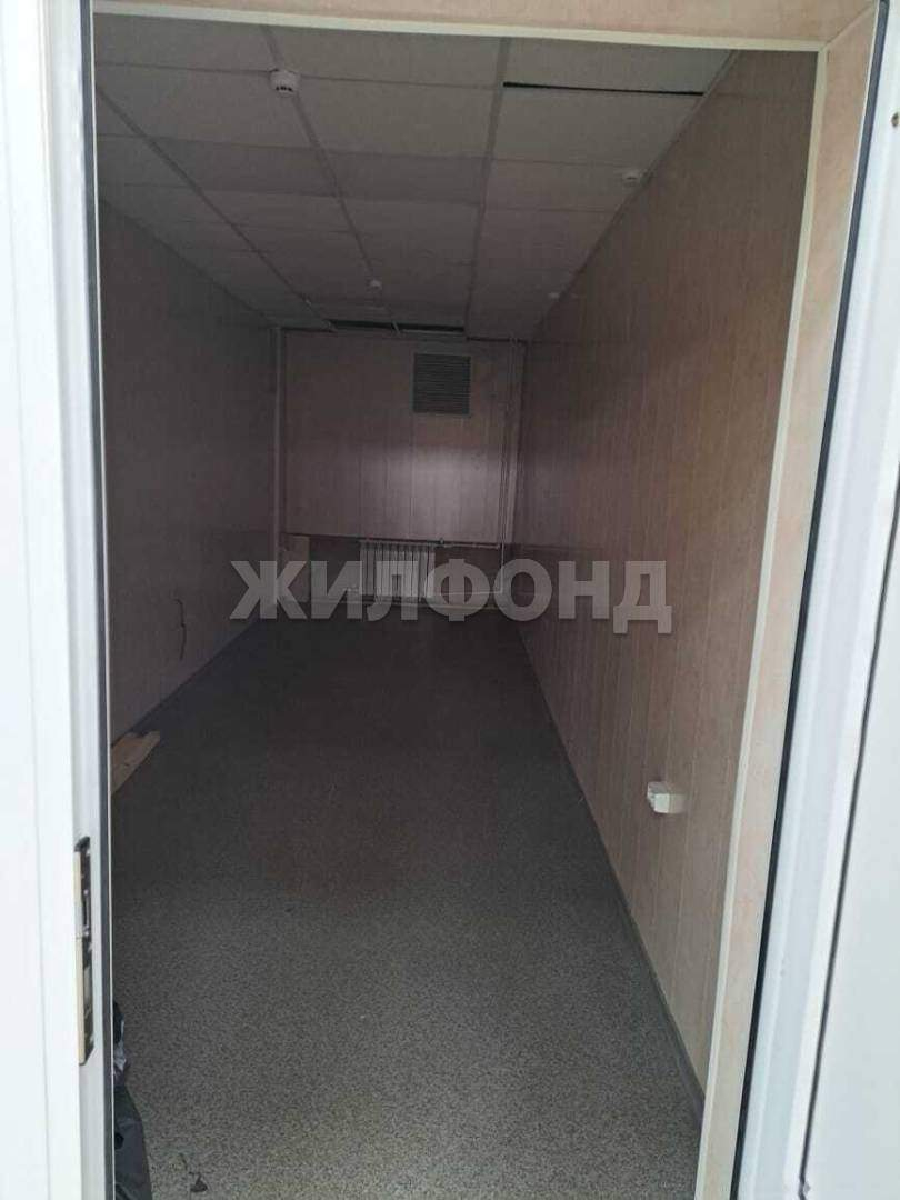 Продам магазин 1529 м.кв.