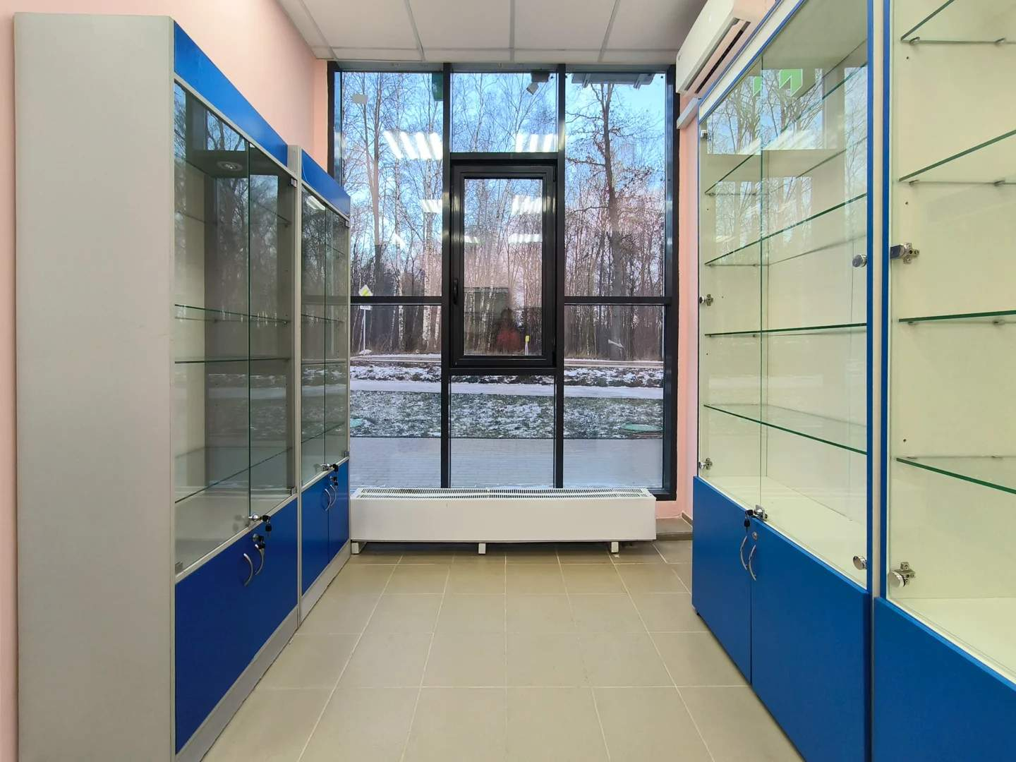 Сдам в аренду помещение свободного назначения 38.7 м.кв.