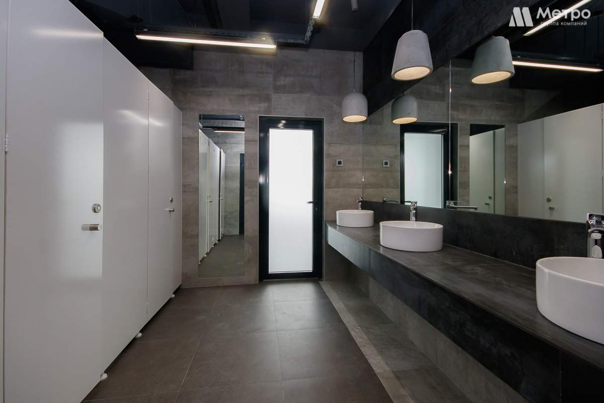 Сдам в аренду офис 205 м.кв.