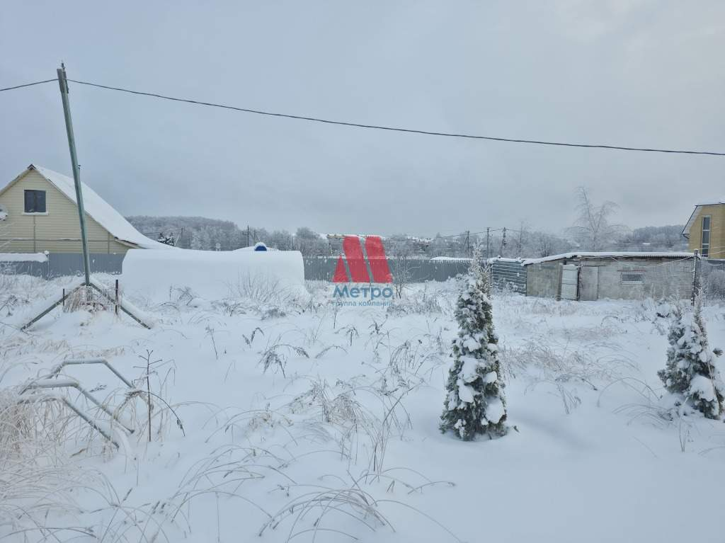 Продам земельный участок 1000 м.кв.