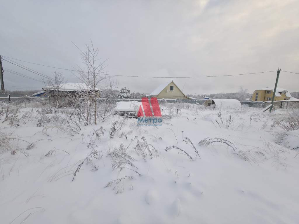 Продам земельный участок 1000 м.кв.