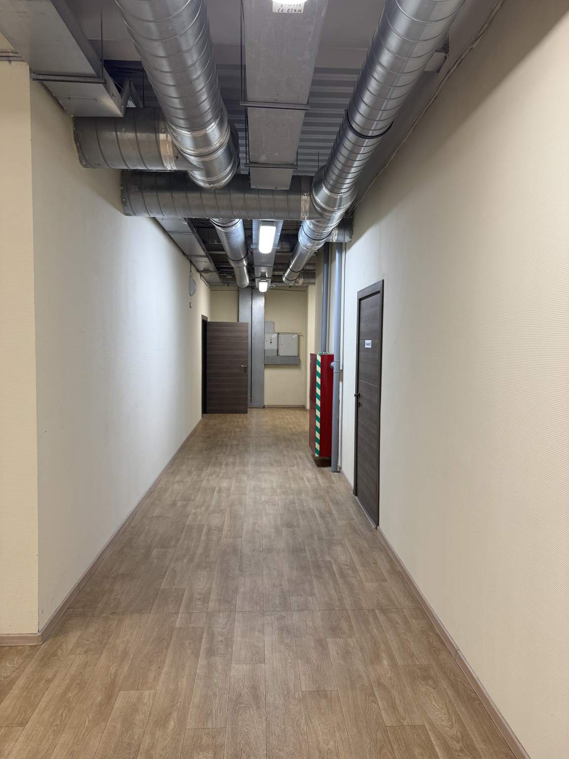 Сдам в аренду офис 241 м.кв.