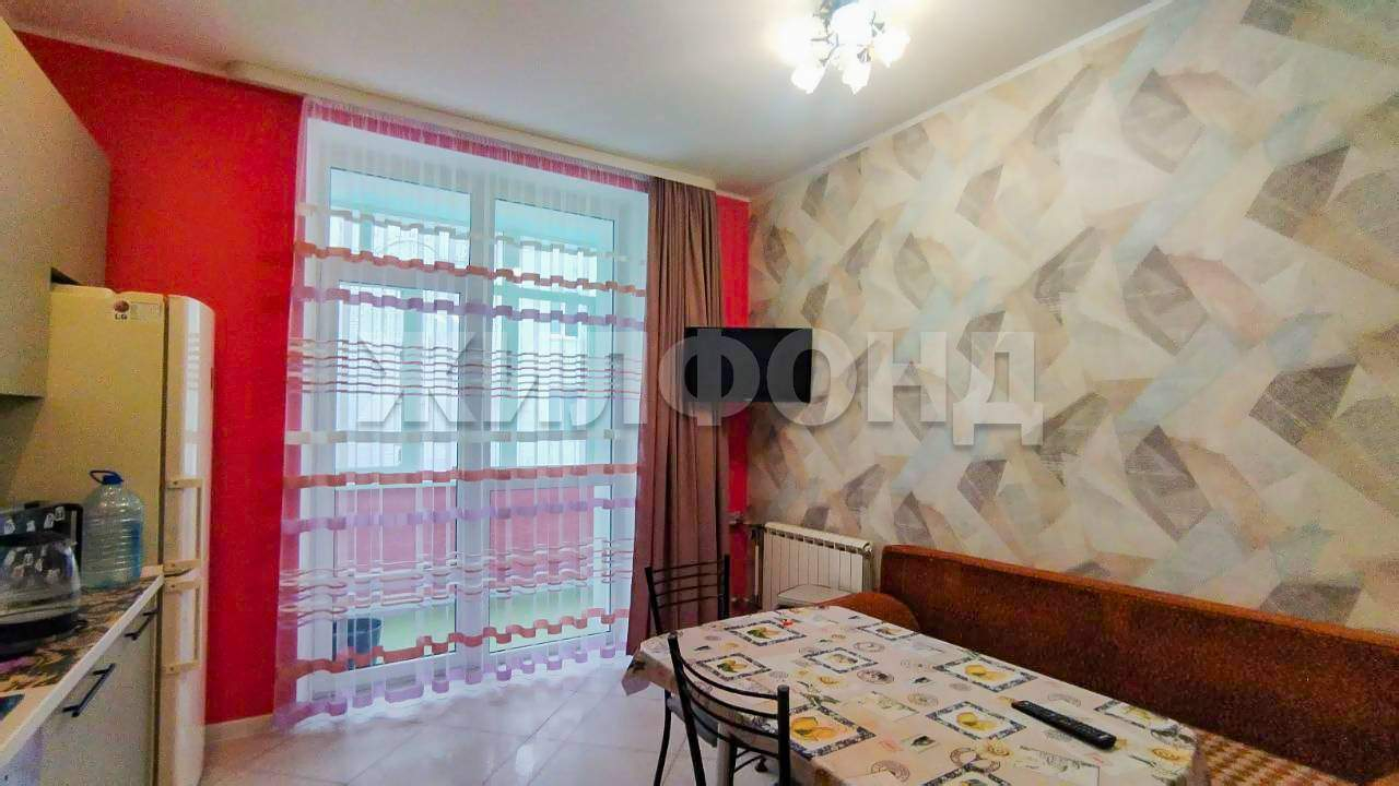 Квартира на продажу в Брянске, Костычева улица, 68 фото №1