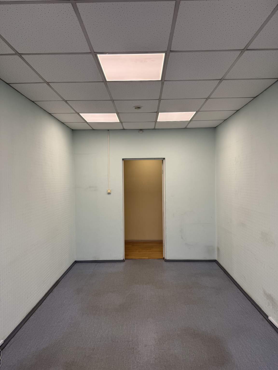 Сдам в аренду помещение свободного назначения 17 м.кв.