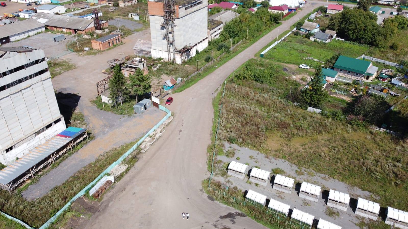 Продам торговое помещение 5000 м.кв.