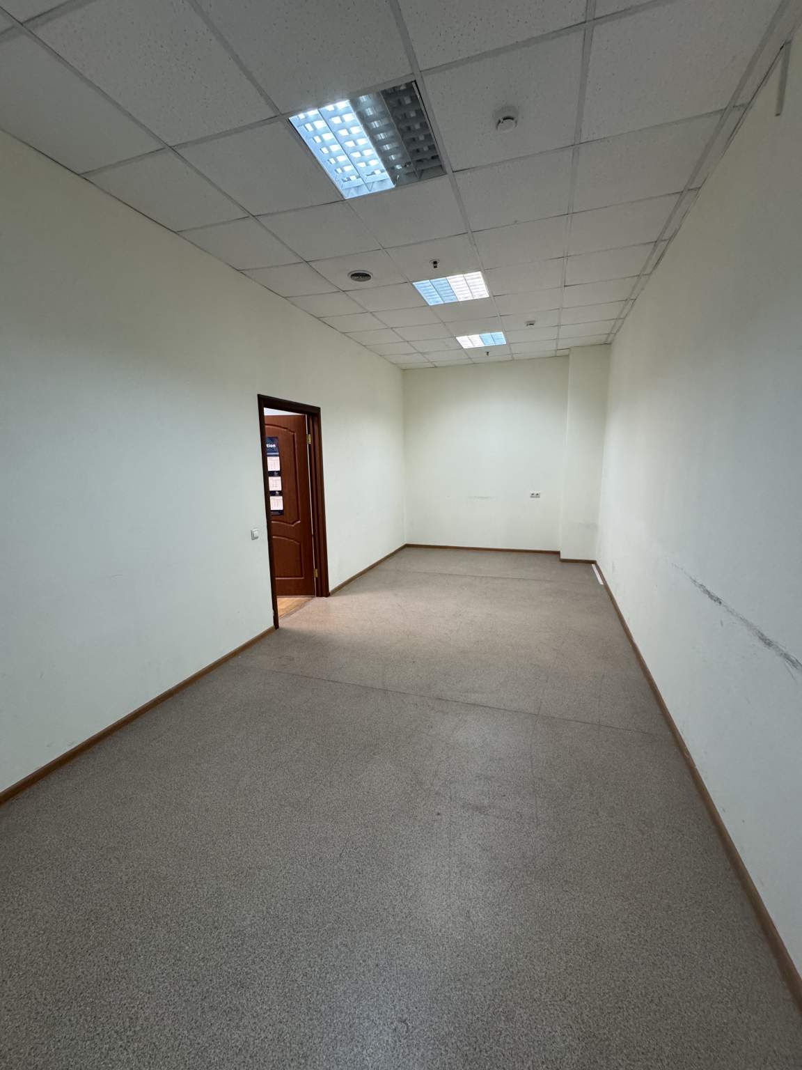 Сдам в аренду офис 23.8 м.кв.