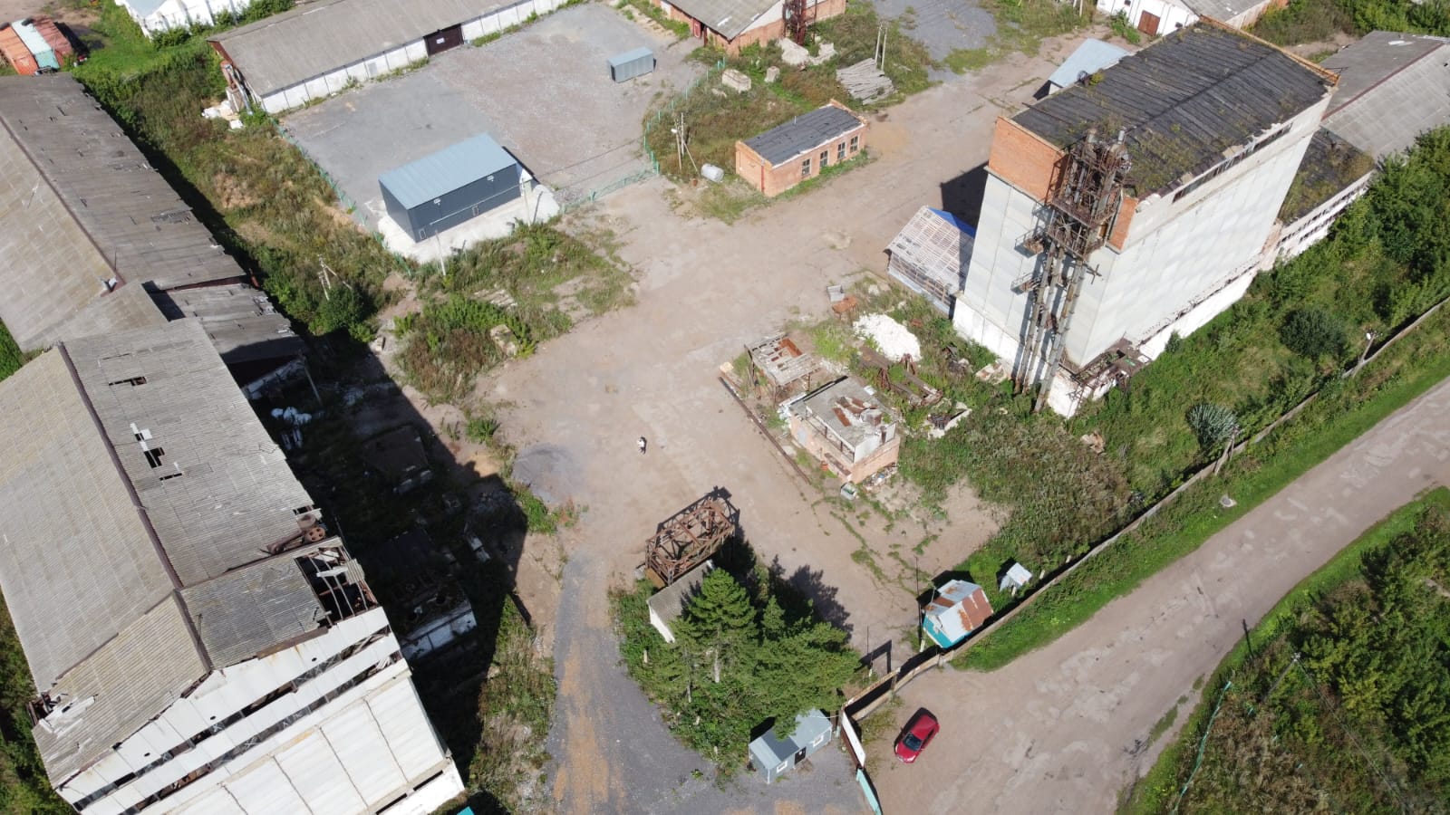 Продам торговое помещение 5000 м.кв.