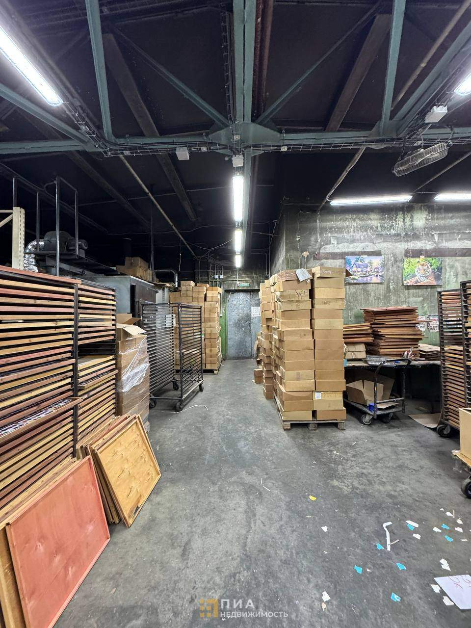 Продам склад 2532.4 м.кв.