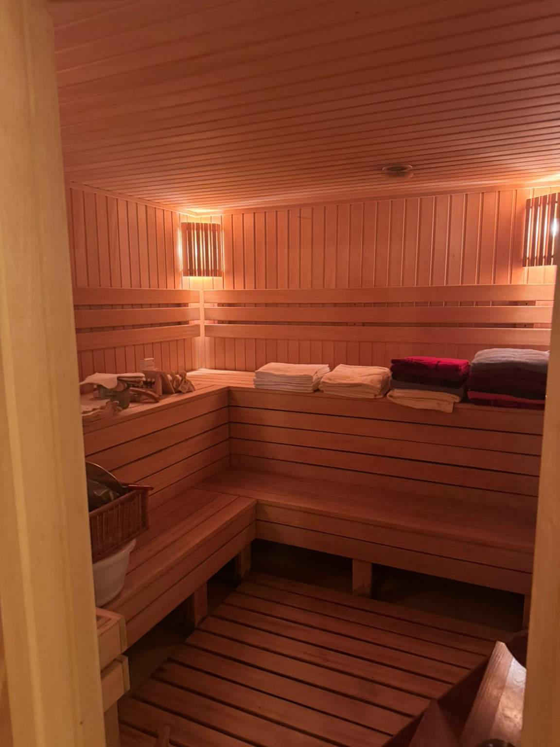 Сдам в аренду помещение свободного назначения 230 м.кв.