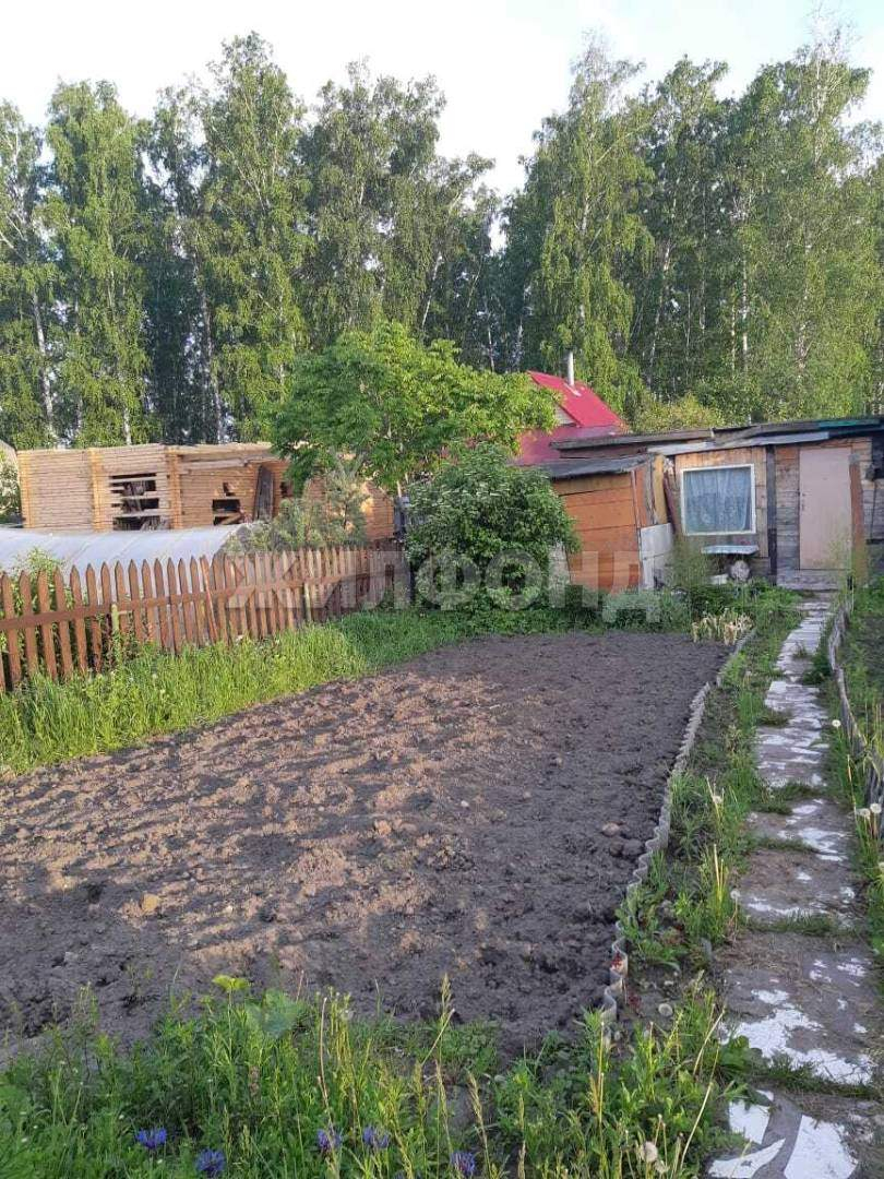 Продам земельный участок 580 м.кв.