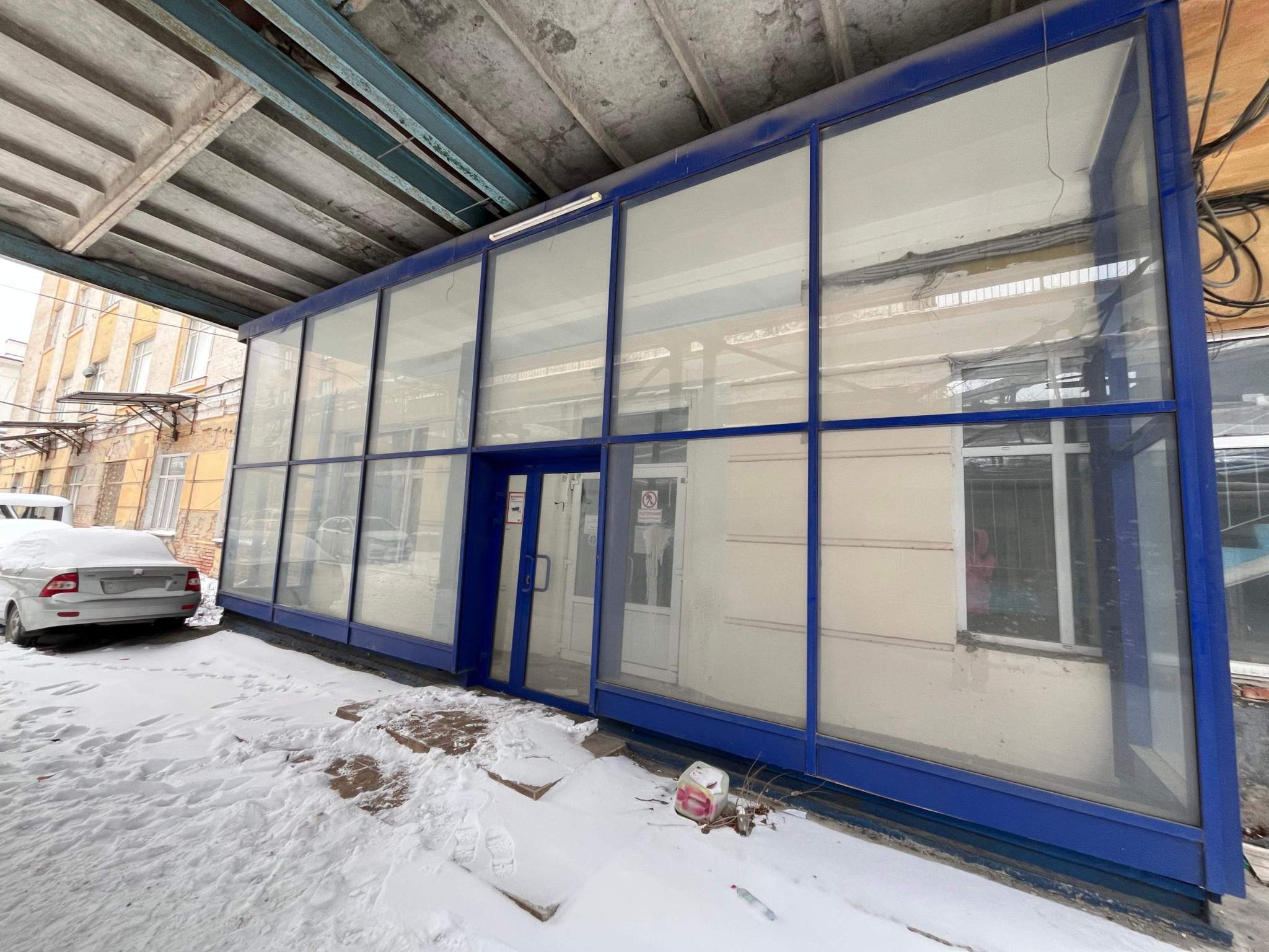 Продам торговое помещение 3639 м.кв.