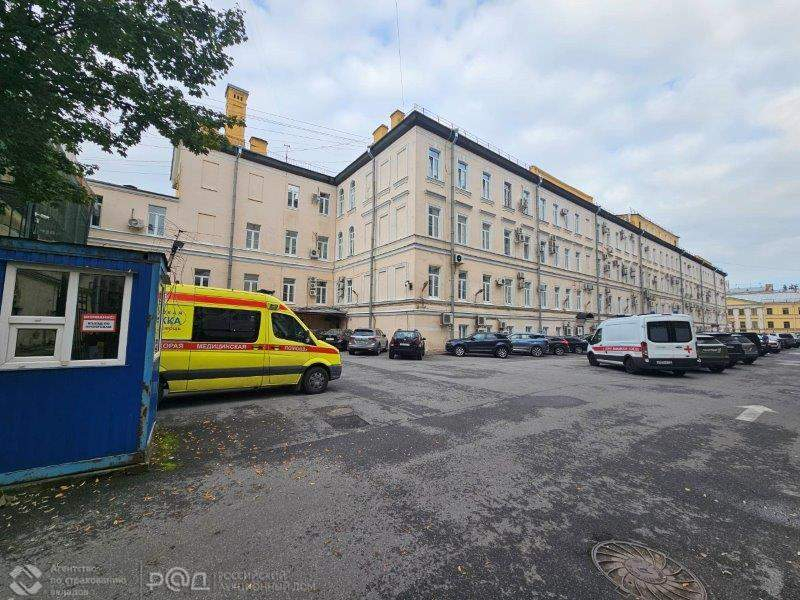 Продам офис 1293.5 м.кв.