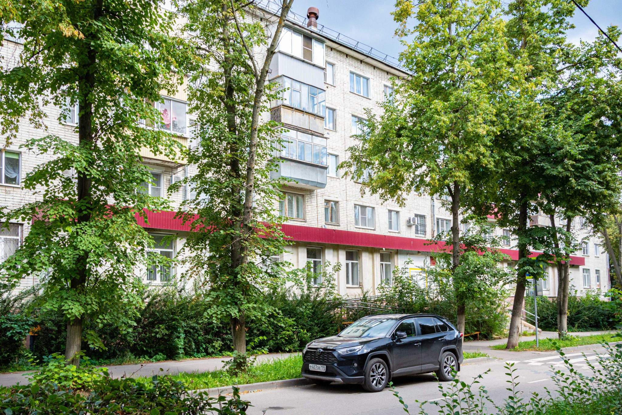 Продам офис 1274.2 м.кв.