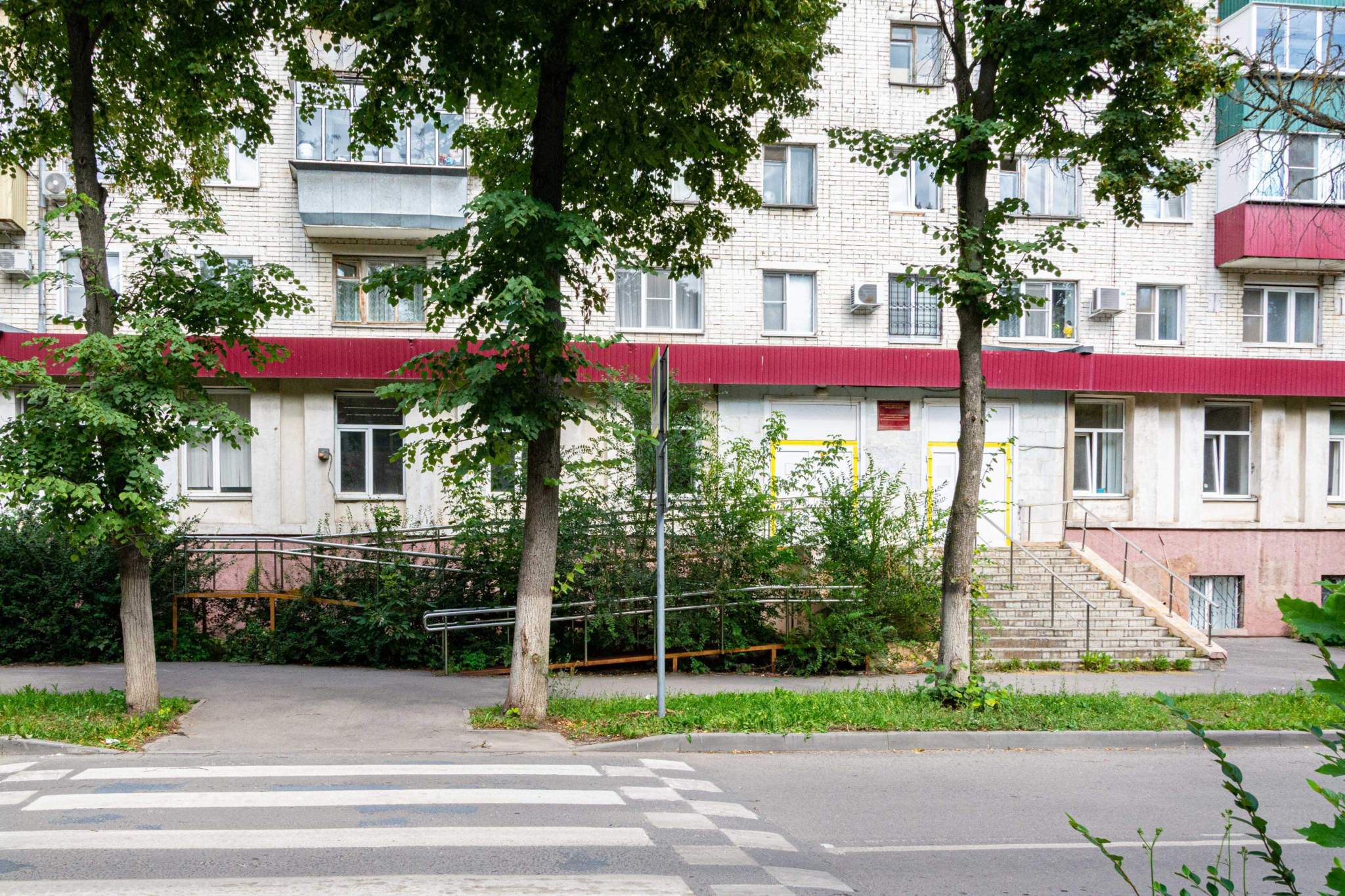 Продам офис 1274.2 м.кв.