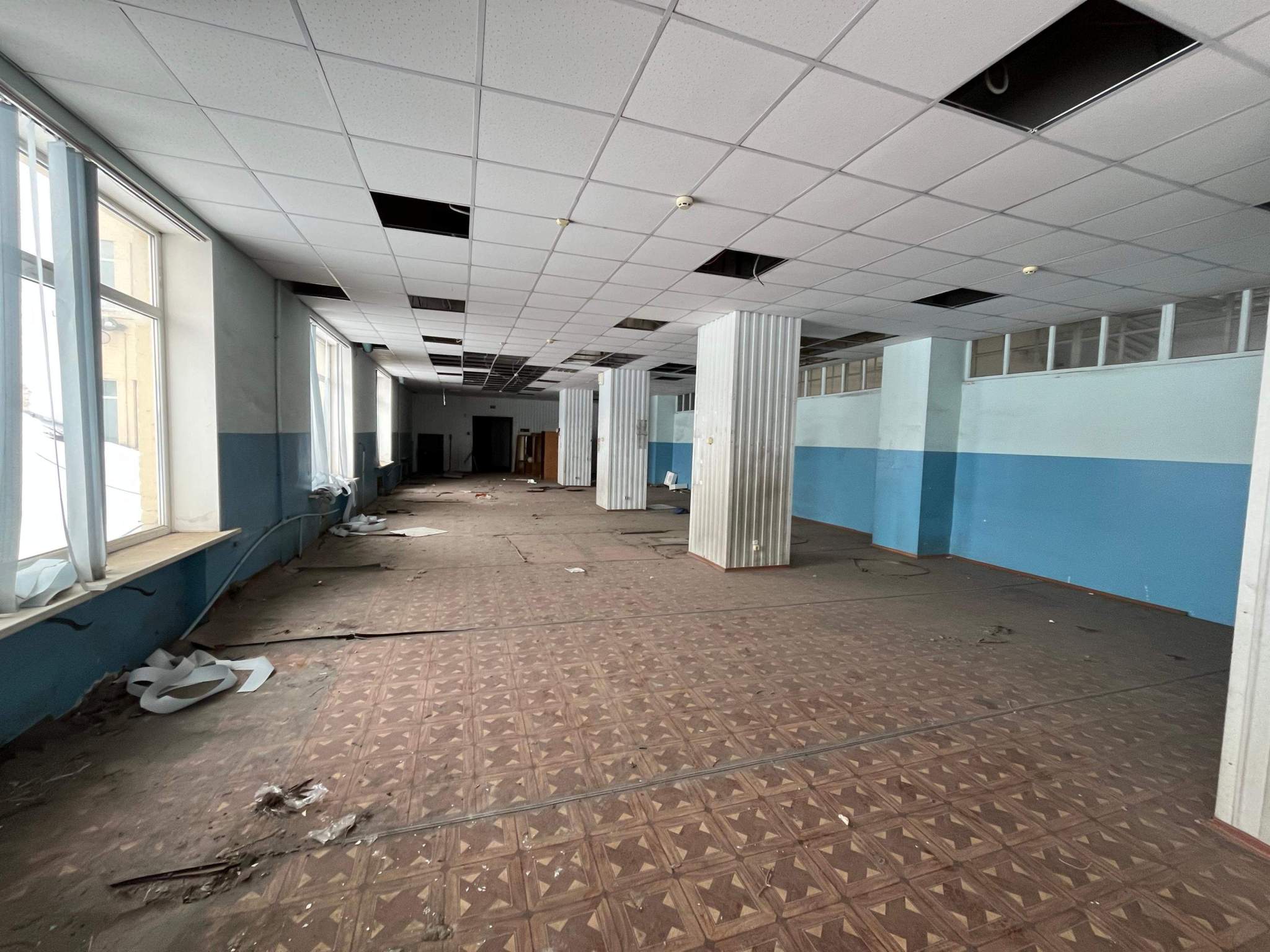 Продам торговое помещение 3639 м.кв.