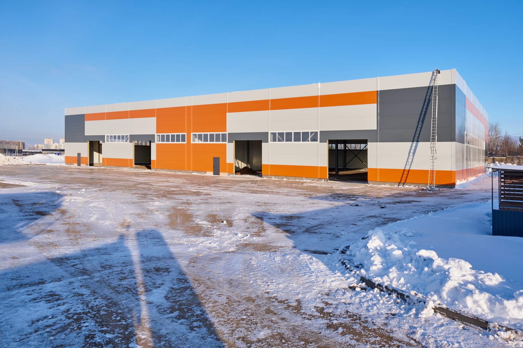 Сдам в аренду склад 575 м.кв.