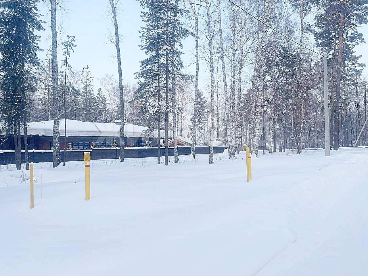 Продам земельный участок 800 м.кв.