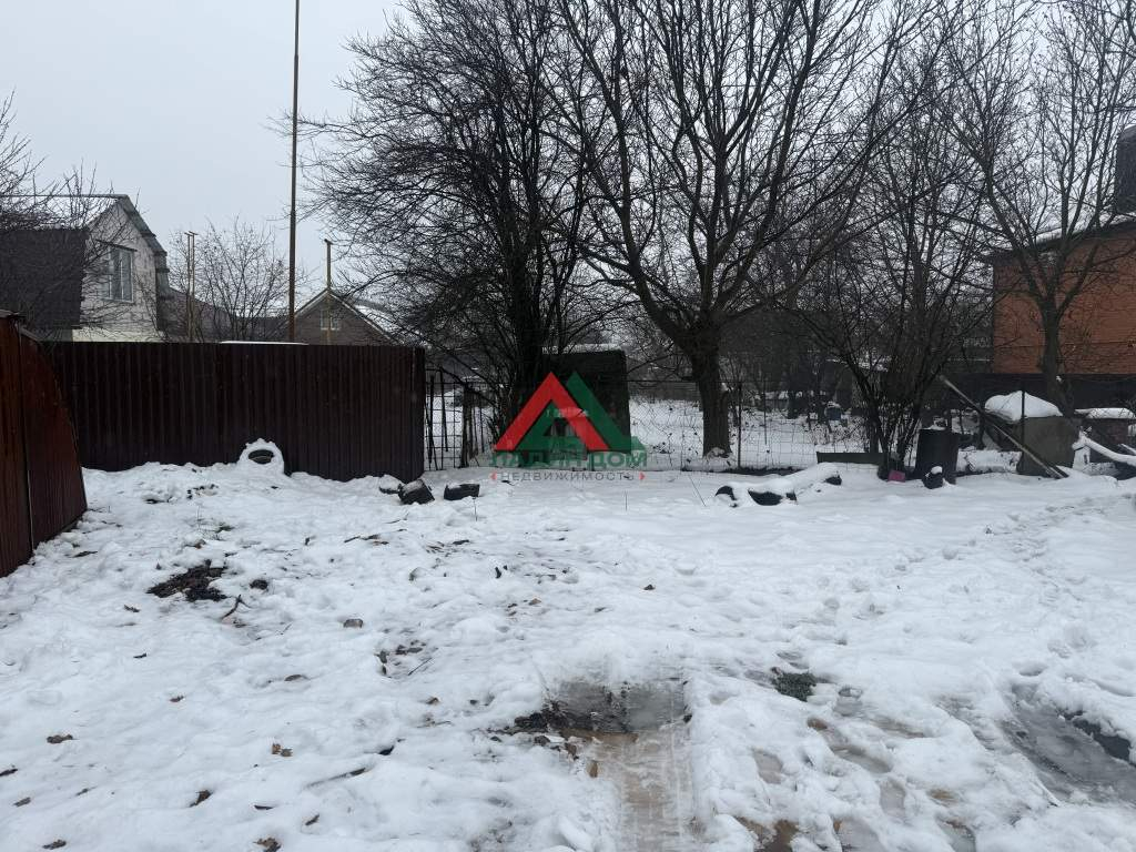 Продам земельный участок 845 м.кв.