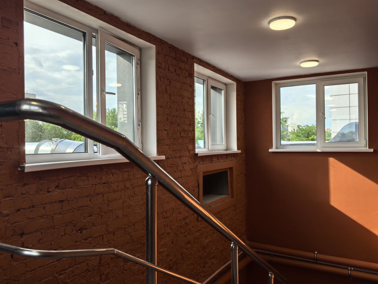 Продам помещение свободного назначения 16.1 м.кв.