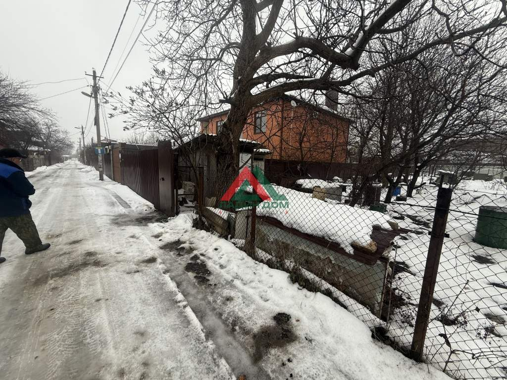 Продам земельный участок 845 м.кв.