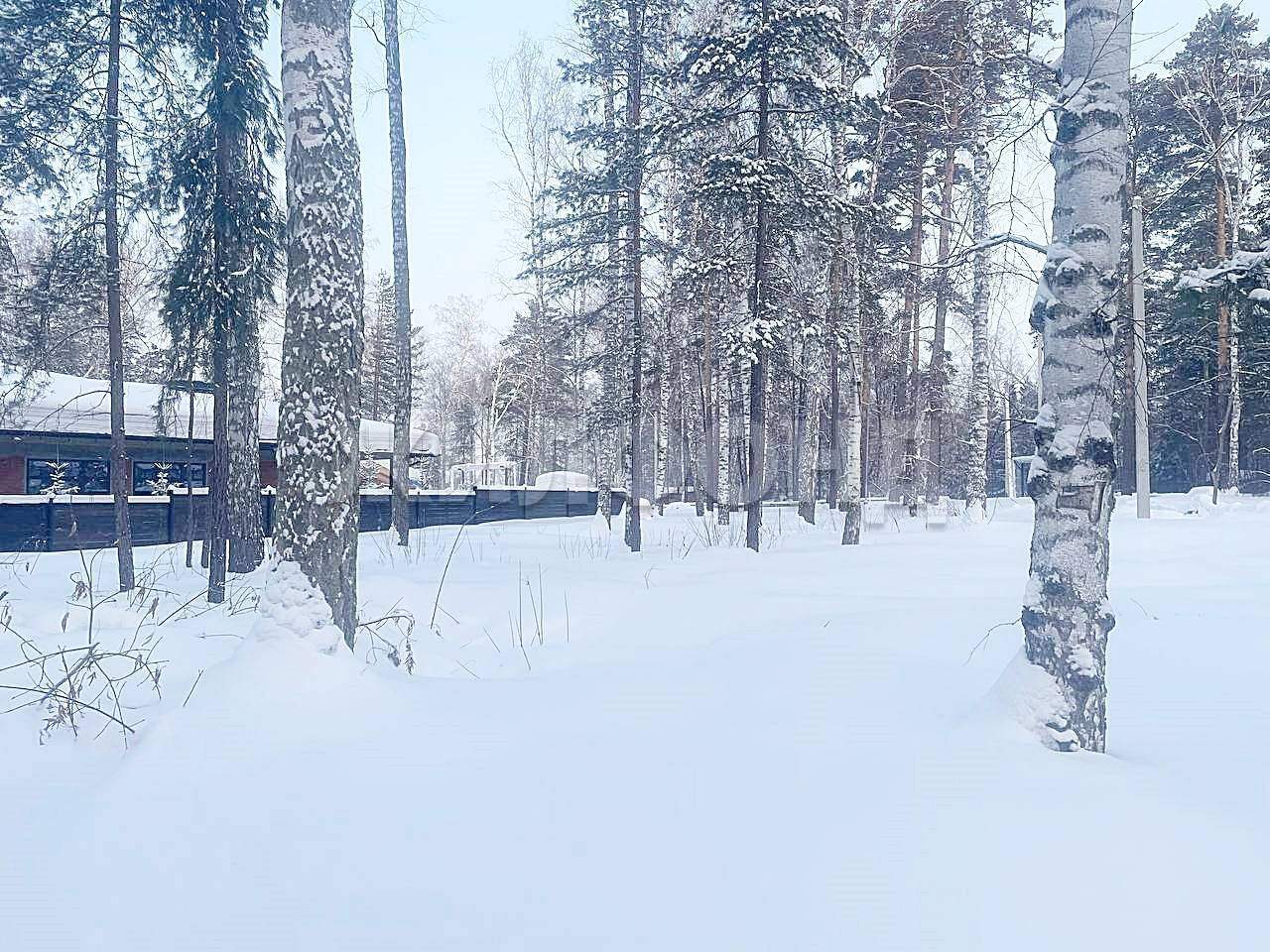 Продам земельный участок 800 м.кв.