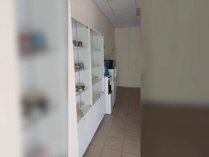 Фото: Торговое помещение 61.6 м2 test