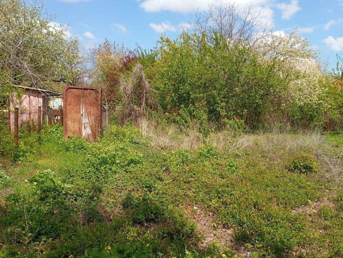 Продам земельный участок 400 м.кв.