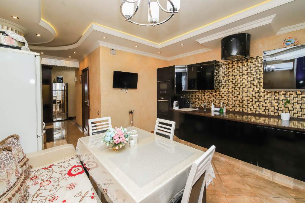 Квартира на продажу в Краснодаре, им. Ломоносова улица, 97 фото №9