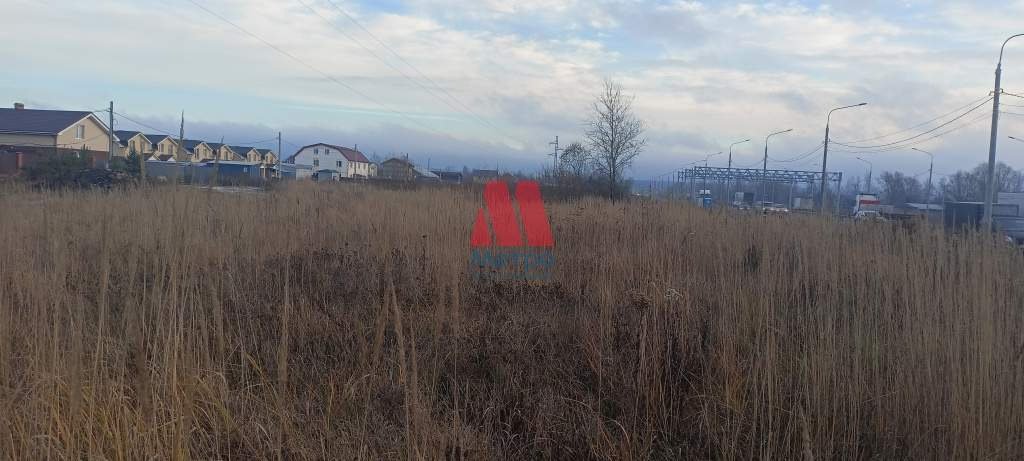 Продам земельный участок 2000 м.кв.