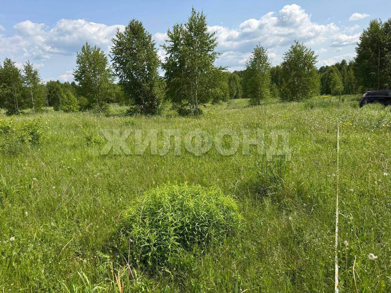 Продам земельный участок 800 м.кв.