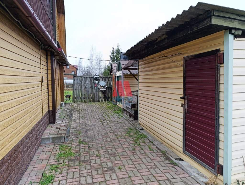 Продам земельный участок 600 м.кв.