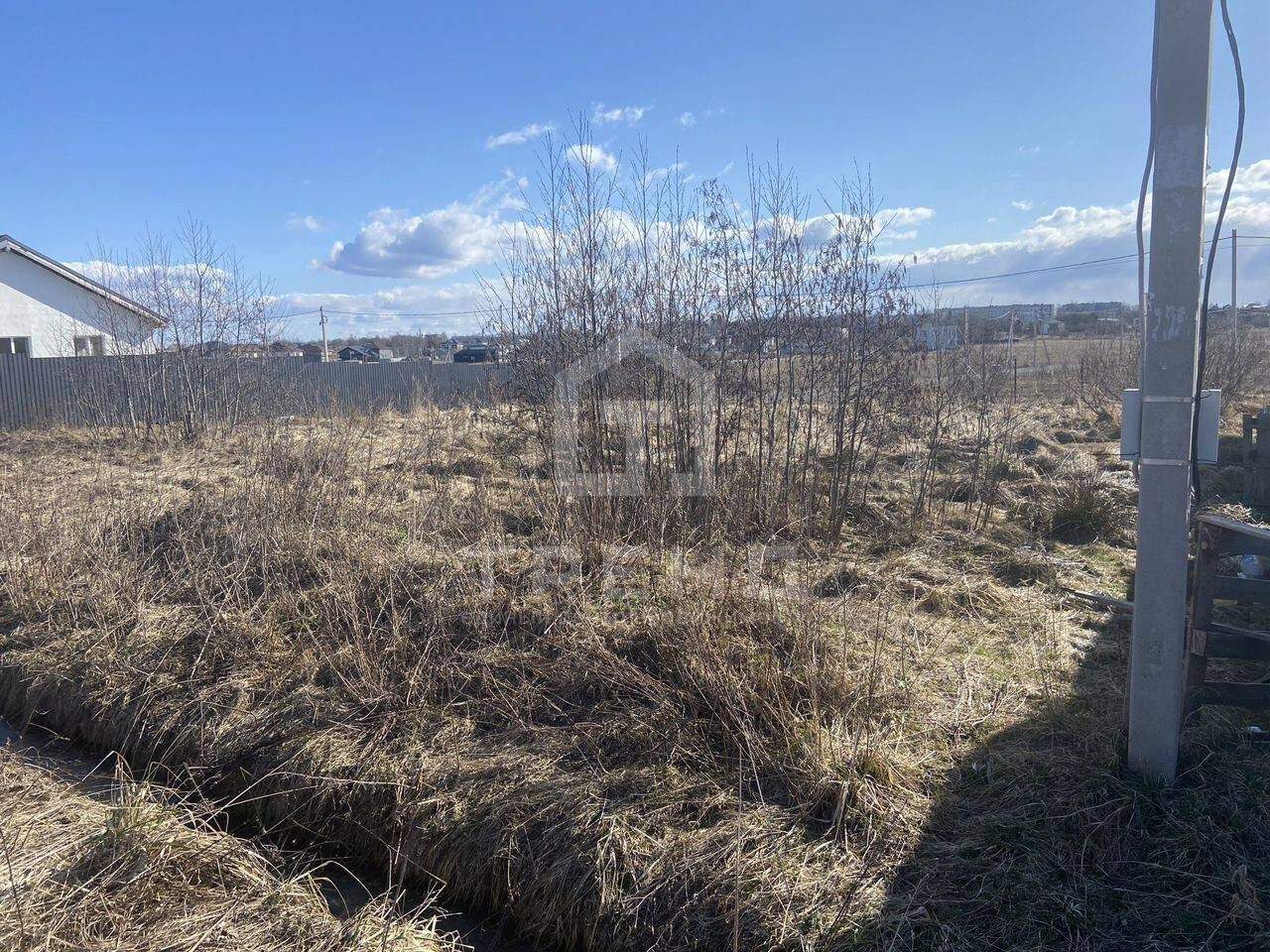 Продам земельный участок 1060 м.кв.