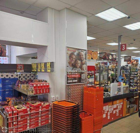 Продам торговое помещение 1315.7 м.кв.