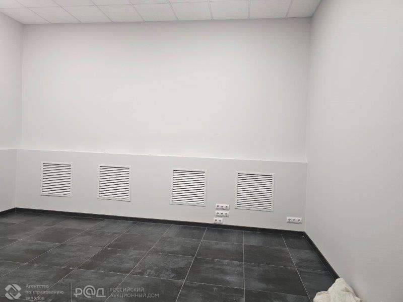 Продам торговое помещение 1315.7 м.кв.