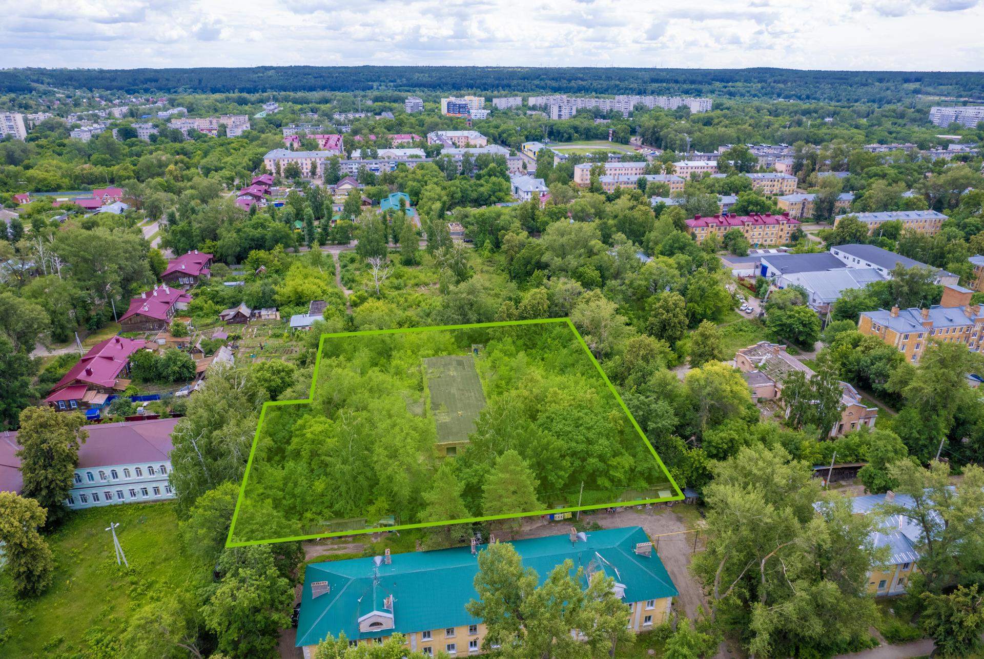 Продам торговое помещение 985.6 м.кв.