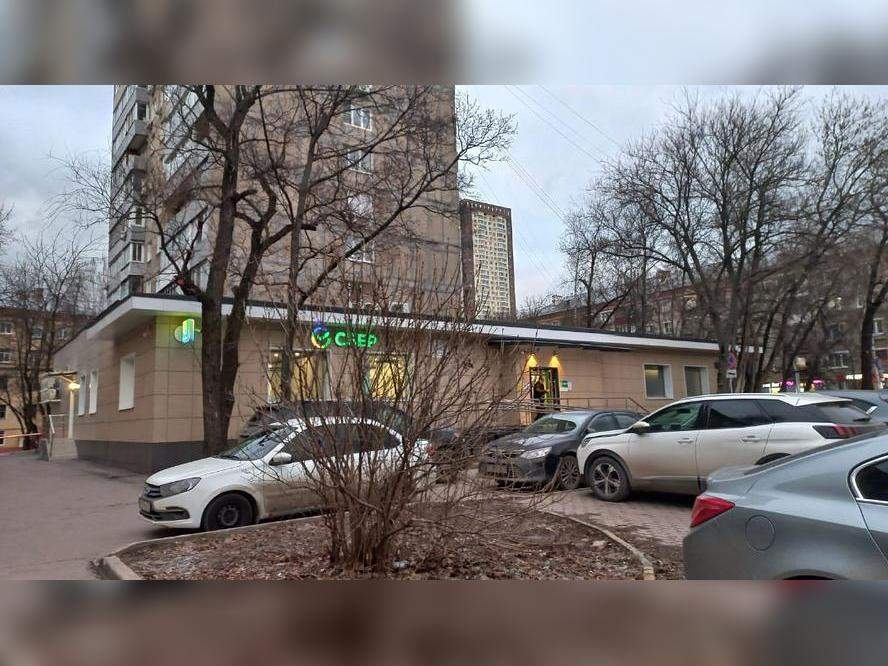 Сдам в аренду магазин 85.5 м.кв.