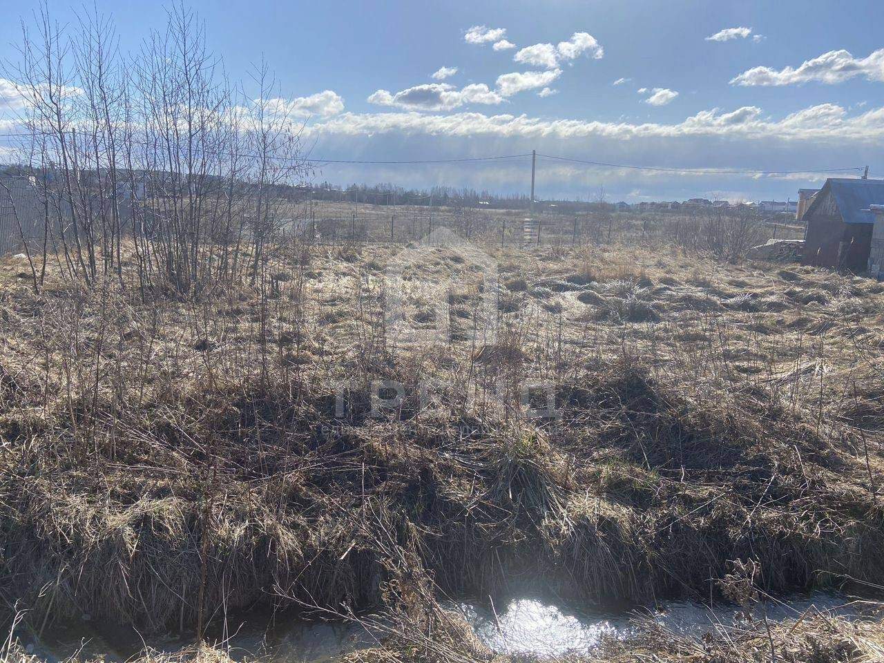 Продам земельный участок 1060 м.кв.